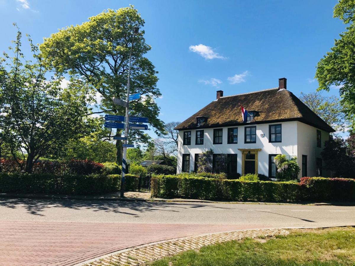 Blauwe Lelie Villa Ewijk Bagian luar foto