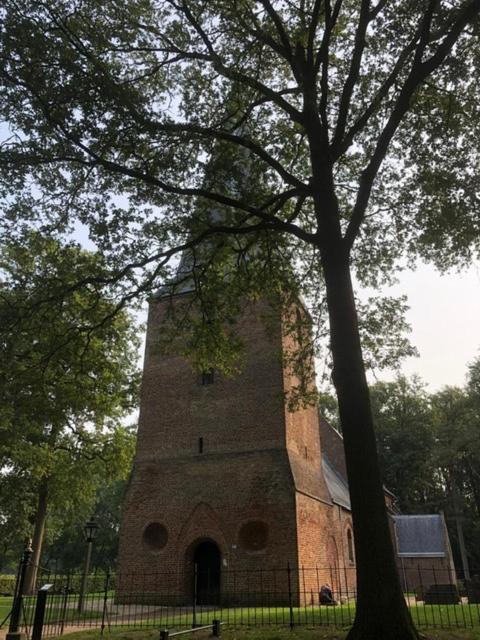 Blauwe Lelie Villa Ewijk Bagian luar foto